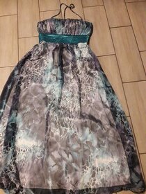 Dvoje plesové šaty