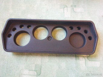 Panel přístrojů zrepasovaný na MULTICAR 24 a 25