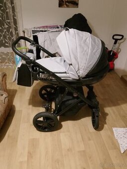 Kočárek Camarelo Zeo-12