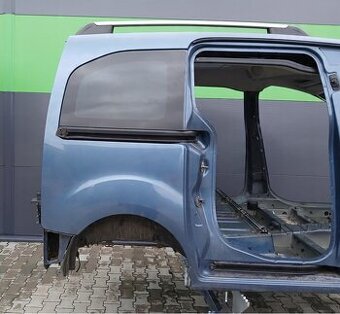 Výřez karoserie Citroen Berlingo Peugeot Partner