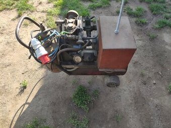 Kompresor domácí výroby - funkční,nová zásuvka, rychlospojka