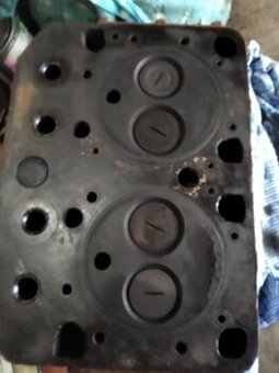 Prodám hlavu na ZETOR25- super stav-ted sundaná