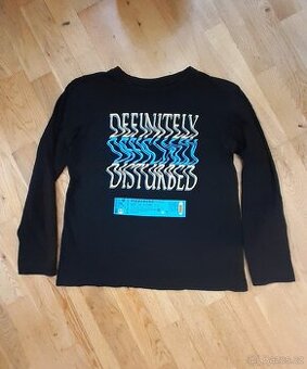 Černé tričko s potiskem