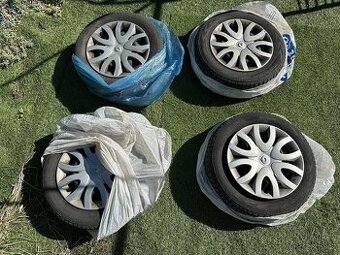 Zimní kola Nokian - disky a pneu, 4 ks 185/65 R15