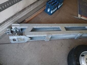 Přívěs náhradní díly, oj, podpěrná noha,světla,