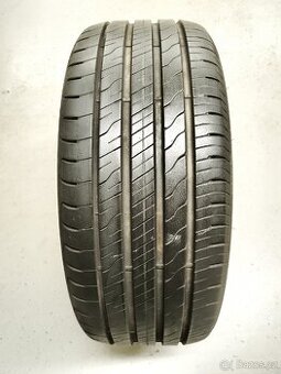 1ks 225/45/17 Goodyear Efficient, DOT 1223, vzorek 7.8mm.