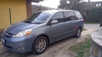 Toyota Sienna 3.5 LPG NOVÁ STK