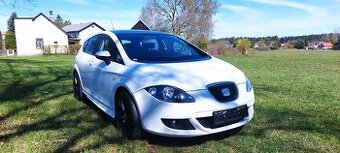 SEAT -LEON 1.6 TDi -GT - 1