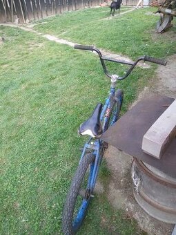 Postarší bmx kolo