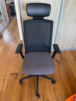 Zdravotní kancelářská židle Adaptic EVORA+ – TOP stav
