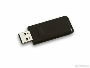 Instalační USB flash disk pro Windows 10 / 11