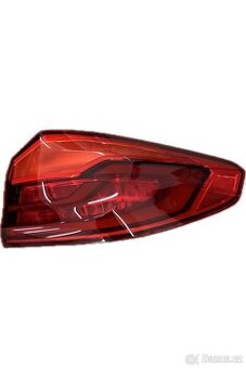BMW 5 G30 pravá zadní lampa světlo do blatníku