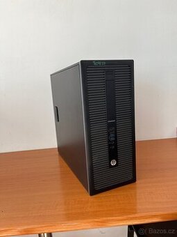 Počítač hp s w10 s monitorem