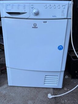 Sušička Indesit - 1