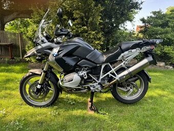 BMW R1200GS 2009 facelift, 34tis km. Bohatá výbava a doplňky
