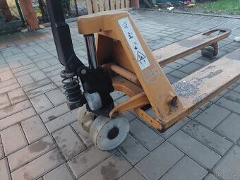 Paletizační vozík 2300kg