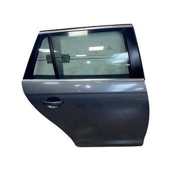 Pravé zadní dveře šedá metalíza LD7X VW Golf 6 kombi 2010