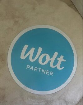 Wolt magnet na auto