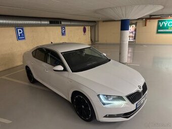 Škoda Superb 2.0 TDI 110 kW, r.v. 2017 — Elegantní, spolehli