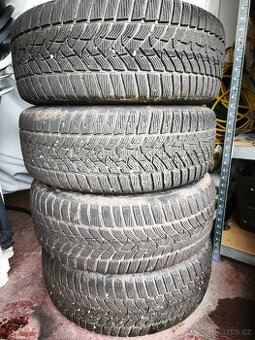 4 zimni pneu Dunlop 255/55R16 vcetne disku jako nove