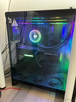 Výkonný PC + monitor RTX 5070, i7-12700KF, 32GB DDR5