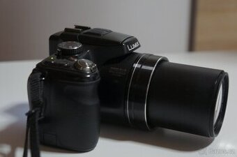 Panasonic Lumix FZ200