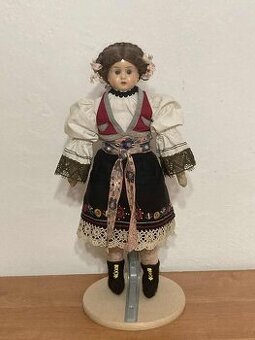 Starožitná panenka