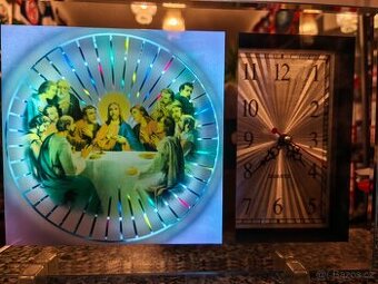 Zrcadlové hodiny s obrazem Ježíše Krista - 1