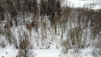 Pozemek na polosamotě, Heroltice u Štítů