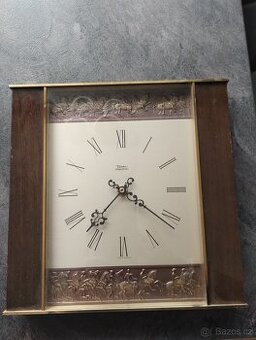 Pokojové nástěnné hodiny