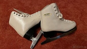 Dívčí brusle Hattrick