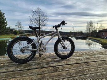 Early Rider Seeker 16