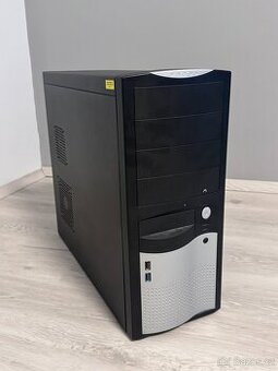 PC sestava – Intel i7-9700K, 16 GB RAM, SSD