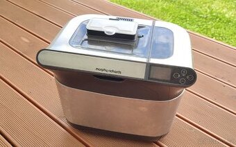 Domácí pekárna MORPHY RICHARDS, funkční