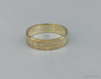 Zlatý prsten 4,40g, 14 kt, 585/1000 velikost 66