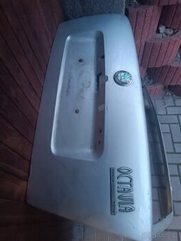 nd.na octavii 1 5dv. bez skla, mám i sklo zvlášť. levně