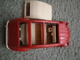Stará hračka Citroën 2CV