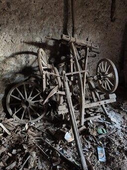 Loukoťové kola z vozů