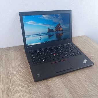 Odolný a výkonný Notebook Lenovo