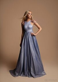 Nádherné, plesové, maturitní, třpytivé šaty.