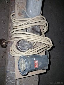 Zásuvky třífázový poud 400V