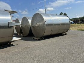 Nerezová nádrž 38000 litrů.