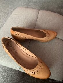 CELOKOŽENÉ JARNÍ/ PODZIMNÍ  DOVOZ.LODIČKY, vel.41