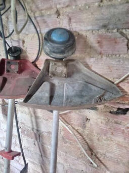 krovinorez husqvarna 235r