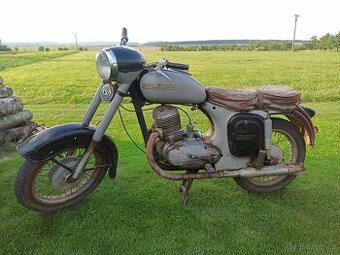 Jawa 250/353 kývačka
