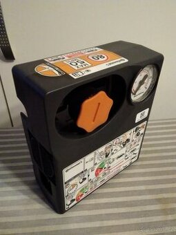 Nový kompresor na foukání pneumatik Continental.