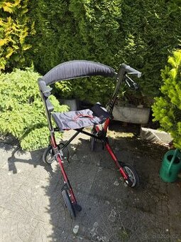 Moderní lehké chodítko (rollator) Vermeiren Quava – skládací