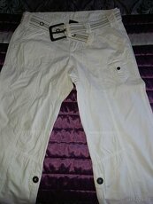 Bílé kalhoty Takko