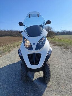 Piaggio MP3 300