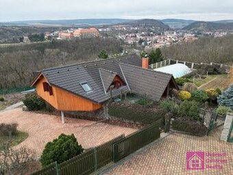 Prodej chaty s garáží, bazénem a zahradou, 6096 m2, Dolní Ko